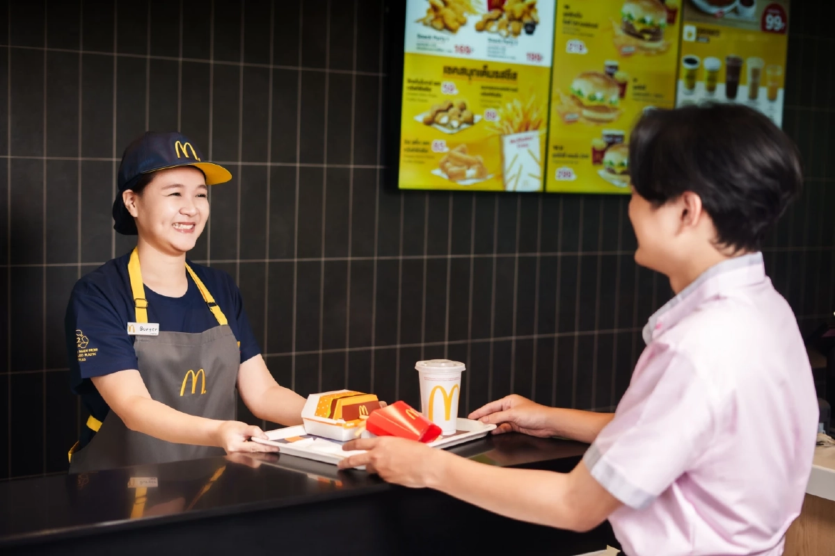แมคโดนัลด์ ประเทศไทย โชว์ฟอร์มแกร่งโตสวนกระแส เดินหน้าลุยปี 2569