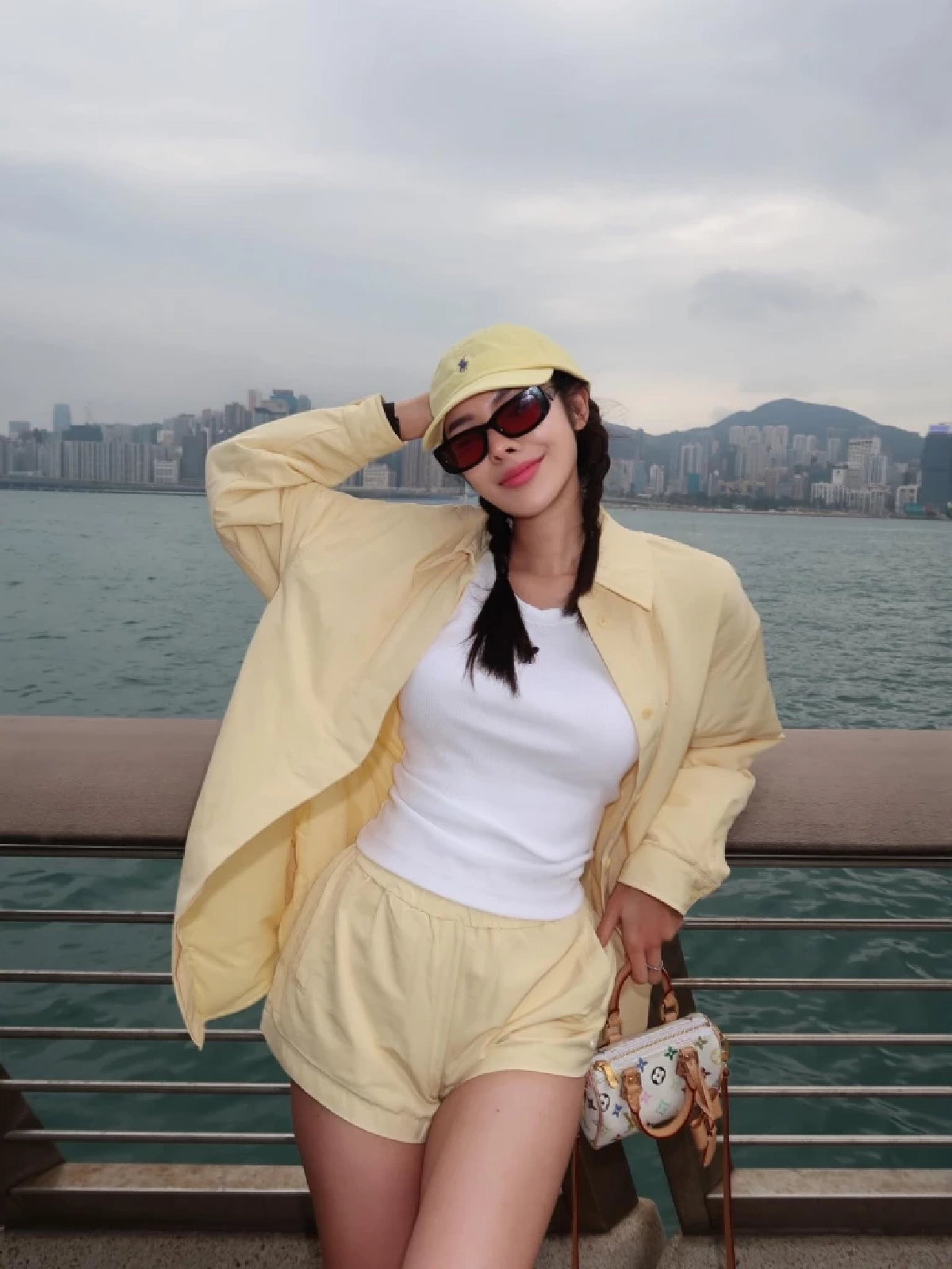 ประวัติ "หยกทอง" ฟาดกลับกลางดึก! เคลียร์ชัดดราม่าซุ่มคบนักธุรกิจชื่อดัง