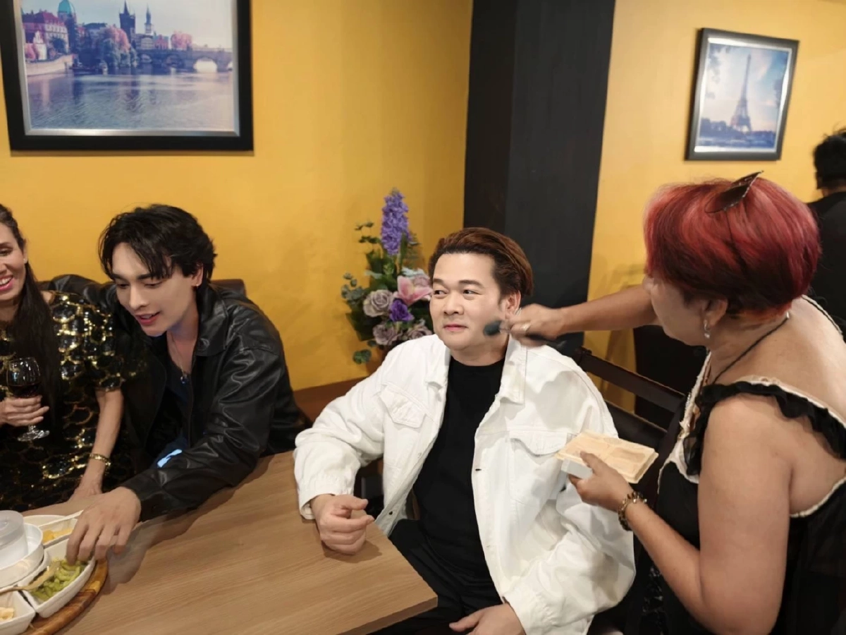 ฮือฮาหนัก! "วิน เวคิน" สลัดคราบนักร้อง ไปเป็นหนุ่มบาร์โฮส