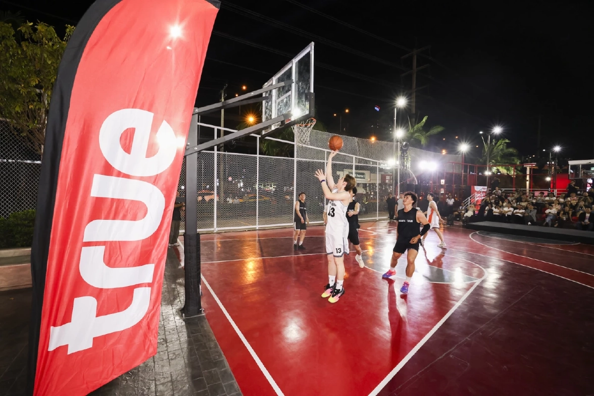 ทรู x โลตัส พลิก “ลานหน้าศูนย์การค้า” สู่ “ลานประลองฝัน”