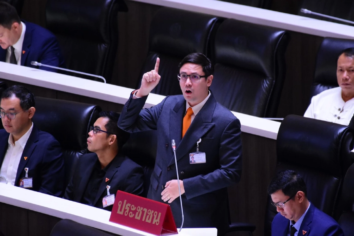 "โรม" แฉยับ "เสี่ยตือ" เจ้าพ่อคลังน้ำมันซี้ "พิพัฒน์" ปล่อยกู้ร้อยล้าน