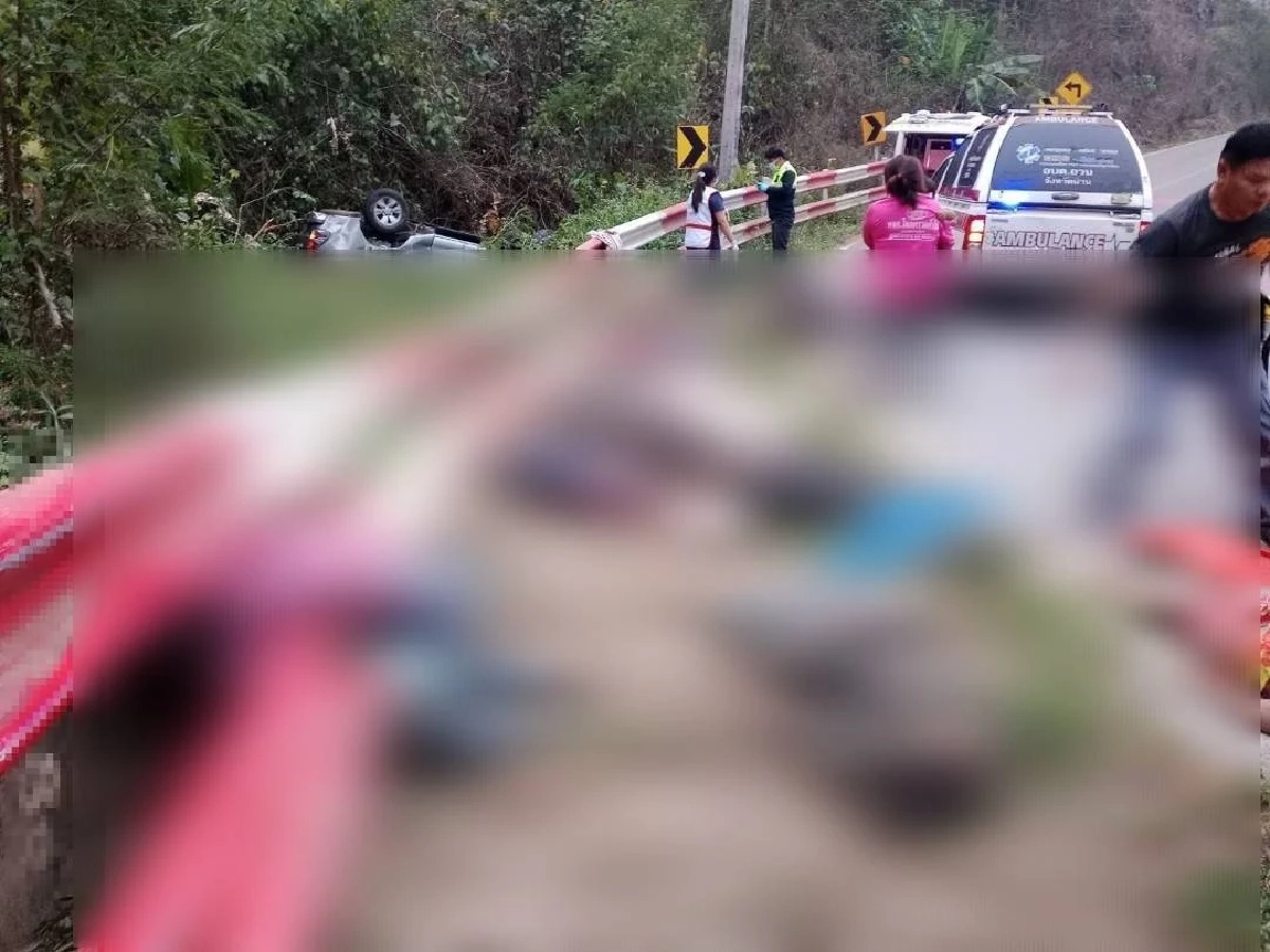 โค้งมรณะ เซ่น 8 ชีวิจ กระบะเสียหลักแหกโค้งทางไปบ่อเกลือ เจ็บสาหัสอีกนับสิบ