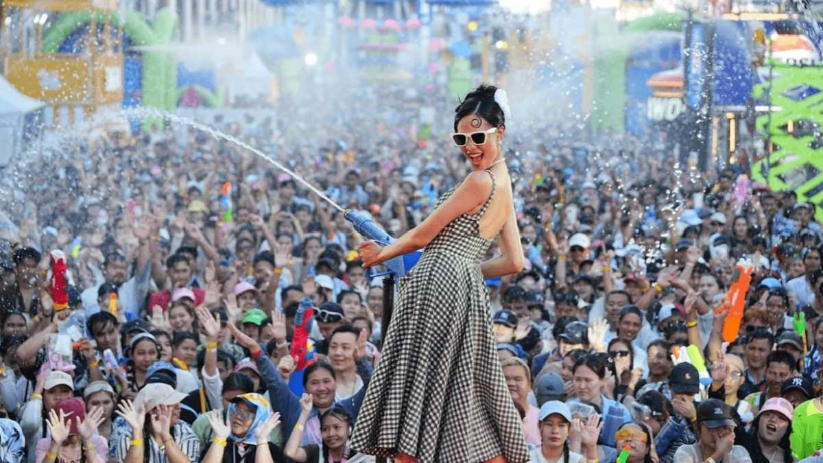 ฟินทะลุ! 'คนดังตัวท็อป'อวดโมเมนต์สุดฟิน สงกรานต์69 ย้ำ Soft Power