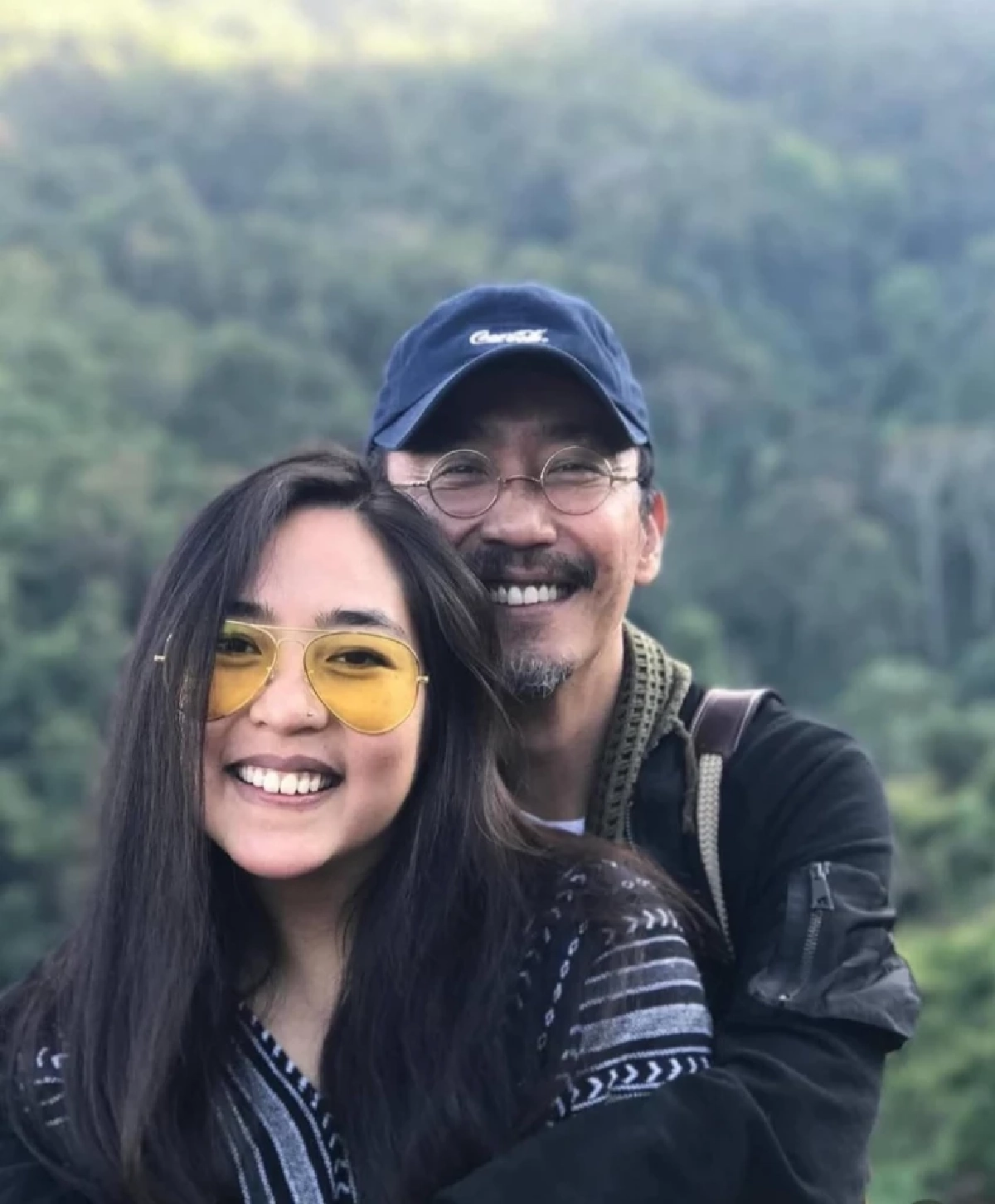 อัปเดตอาการ! "คุณหญิงแมงมุม" วิกฤตเข้า ICU "เสธ.ดอลล่าร์" เฝ้าไม่ห่าง