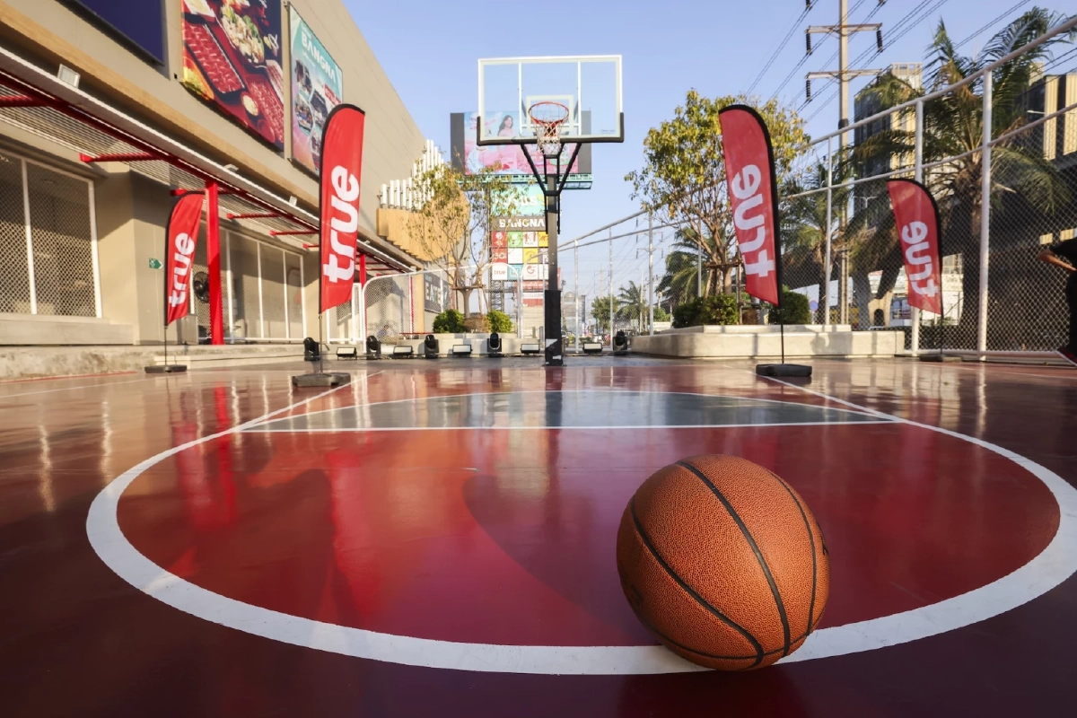 ทรู x โลตัส พลิก “ลานหน้าศูนย์การค้า” สู่ “ลานประลองฝัน”