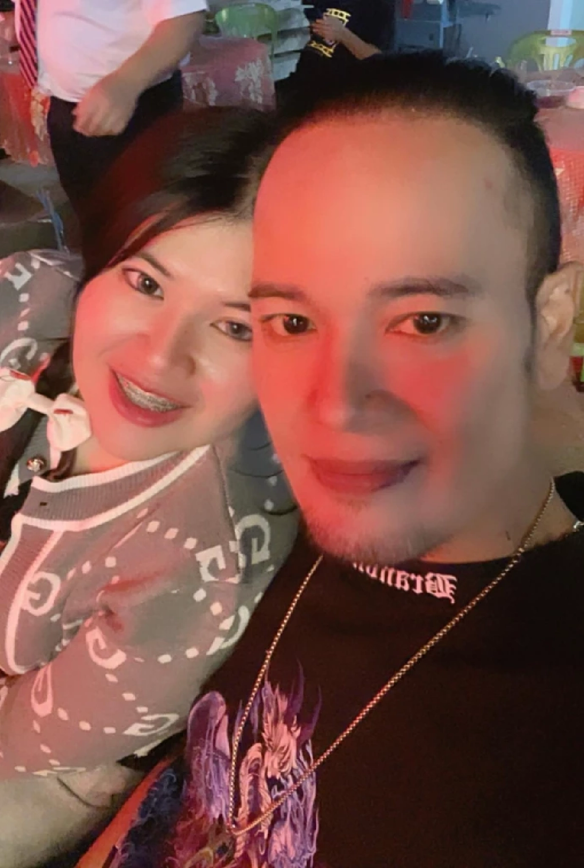 เวรกรรม "ไอซ์" เมีย "เหน่ง เหม่งจ๋าย" โพสต์เดือด! แซะใคร เอาสามีไปหากิน