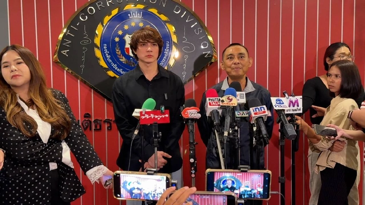 "แน็ก ชาลี" บุกร้อง "บิ๊กเต่า" คดีโจรขึ้นบ้านกวาดทรัพย์ ทวงคืนปืนโบราณ 65 กระบอก คดีอืดเกือบปี