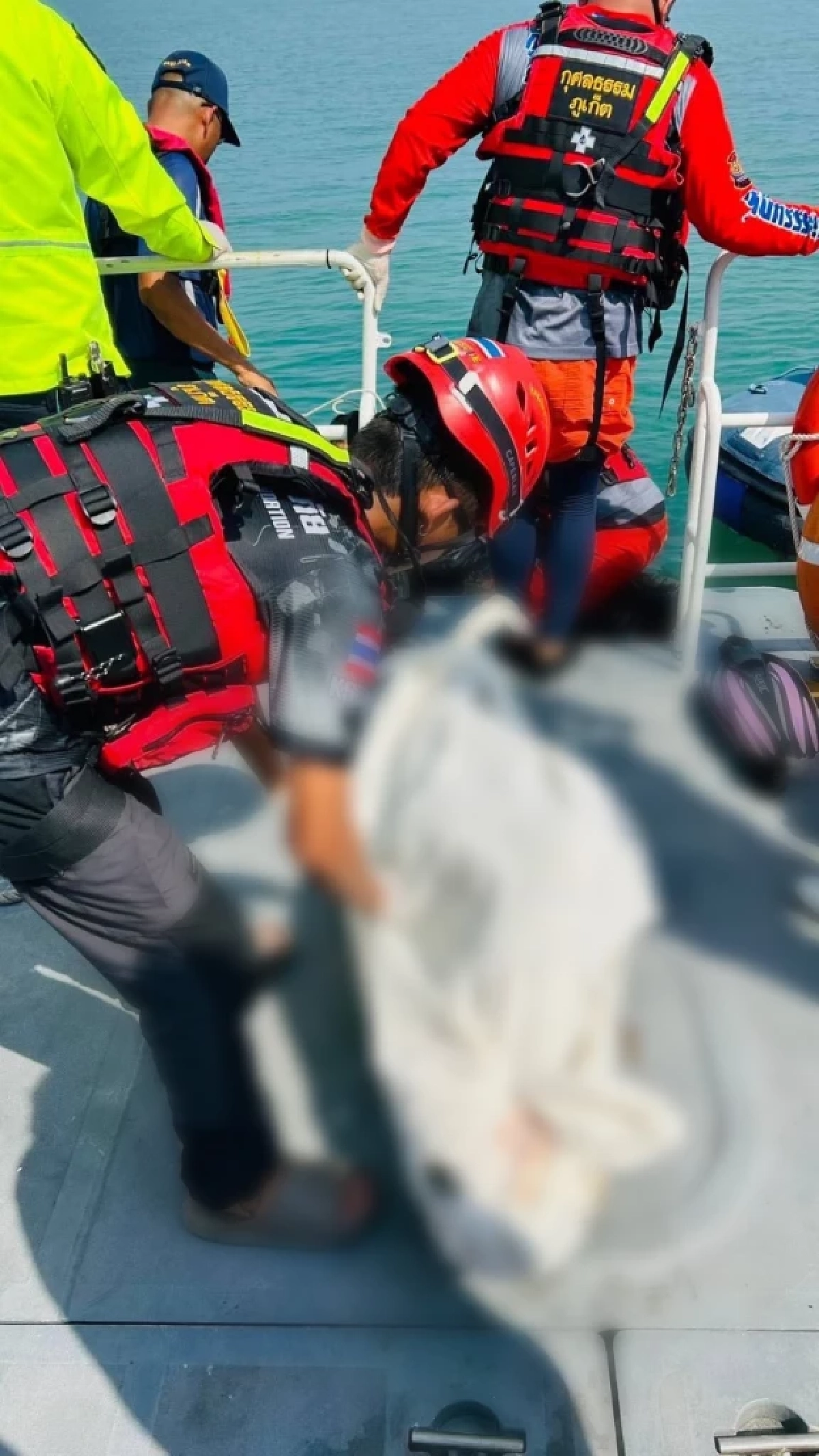 พบแล้ว! ร่างไกด์หนุ่ม เหตุไฟไหม้เรือสปีดโบ๊ท ที่ภูเก็ต