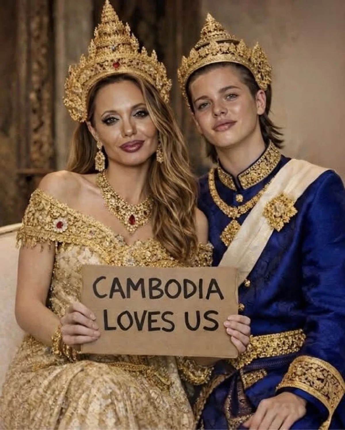 เฟคนิวส์อีกแล้ว! กัมพูชา ตัดต่อรูป โจลี-ลูกสาว หลังมาเยือนเมื่อต้นเดือน