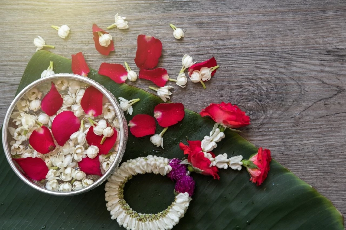 เปิดความหมาย “วันเถลิงศก” 15 เมษา วันพญาวันแห่งปี วันขึ้นปีใหม่ไทย