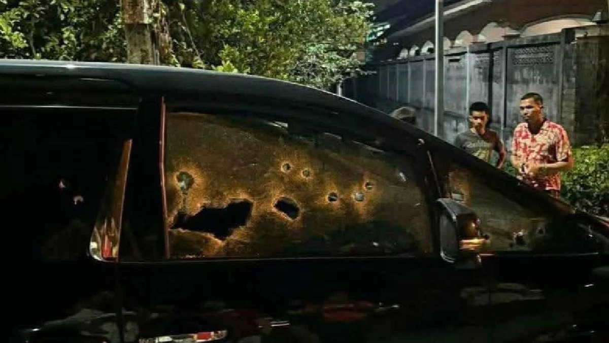 "สส.กมลศักดิ์ล" จี้ กอ.รมน. ตอบปม "รถหลวง" ใช้ยิงถล่ม ทีมงานบาดเจ็บสาหัส