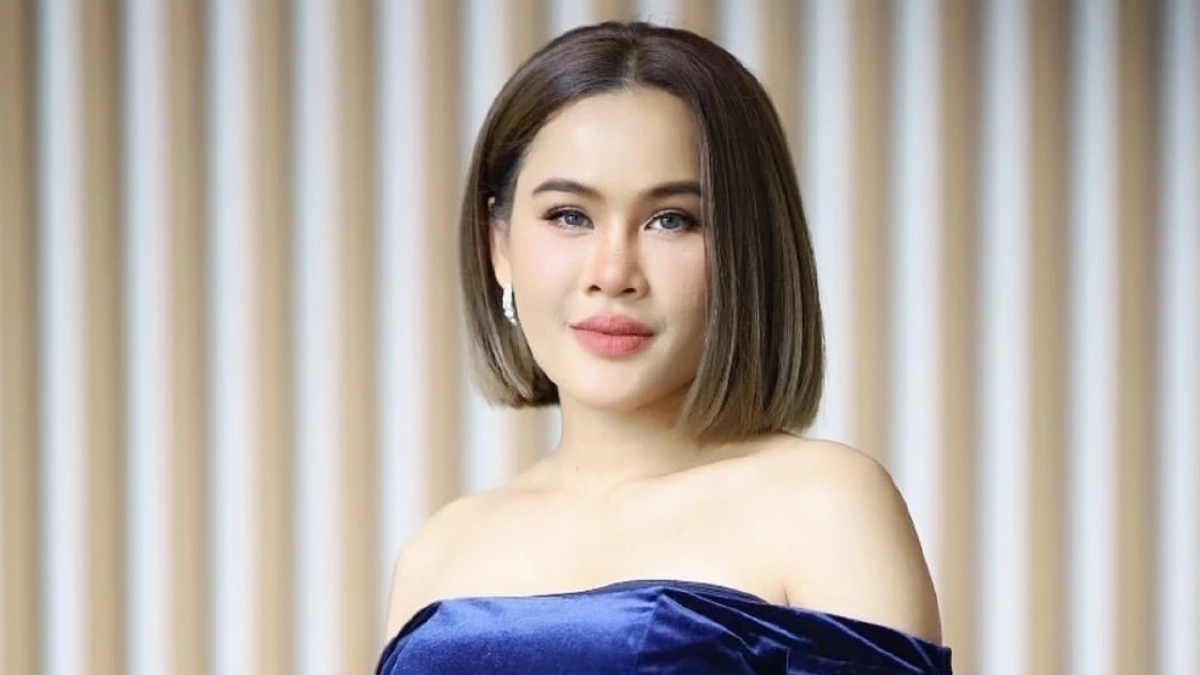 ‘หนูเล็ก ก่อนบ่าย’  เจอคนแปลกหน้าทักแชทขอเงิน ไม่ให้ดันโดนแช่งยับ!