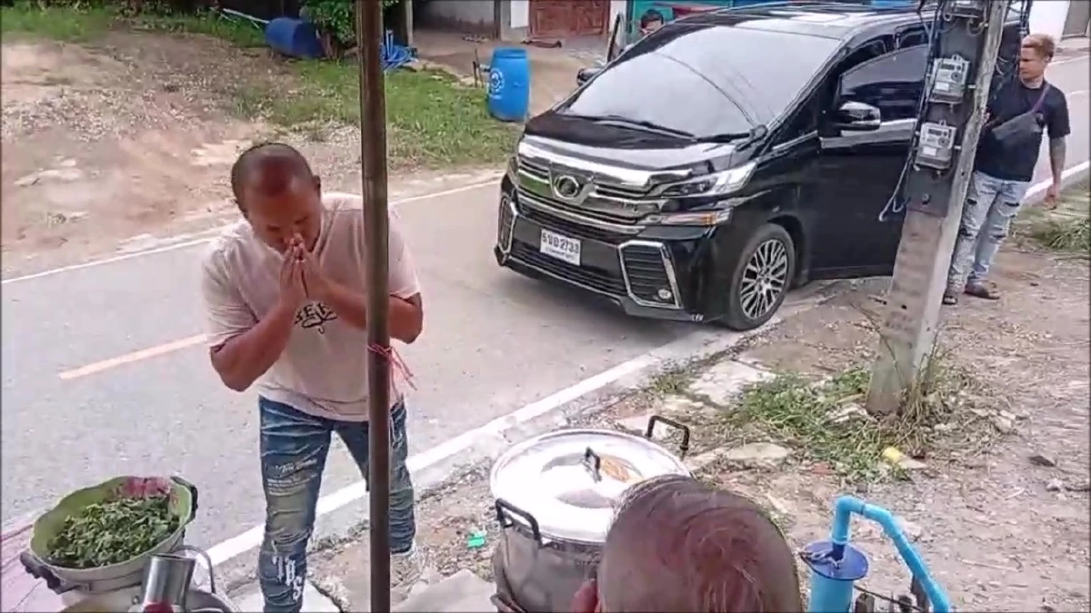 "ยายแบงค์ เลสเตอร์" ถาม "เบิร์ด วันว่างๆ" ไหนสัญญาจะเลิกทำคอนเทนต์ขยะ?