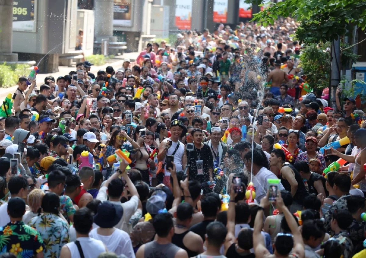 สงกรานต์นี้ น่าจะเงียบ! โพลเผย วิกฤตพลังงาน คนไทย 39.4% เลือกนอนอยู่บ้าน