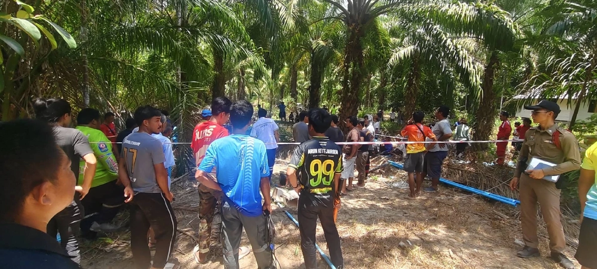ญาติเศร้า ชาวบ้านลงรื้อบ่อน้ำเก่า กลางสวนปาล์ม ดับพร้อมกัน 4 ชีวิต
