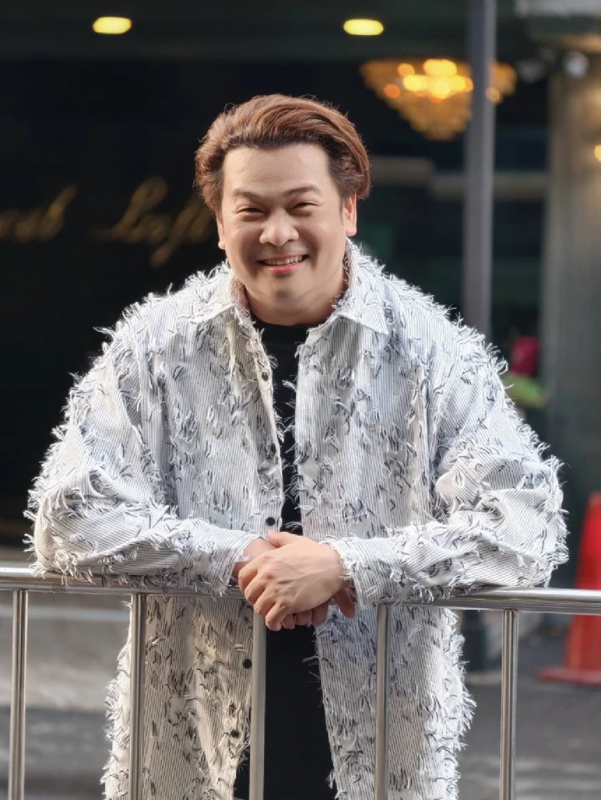 ฮือฮาหนัก! "วิน เวคิน" สลัดคราบนักร้อง ไปเป็นหนุ่มบาร์โฮส