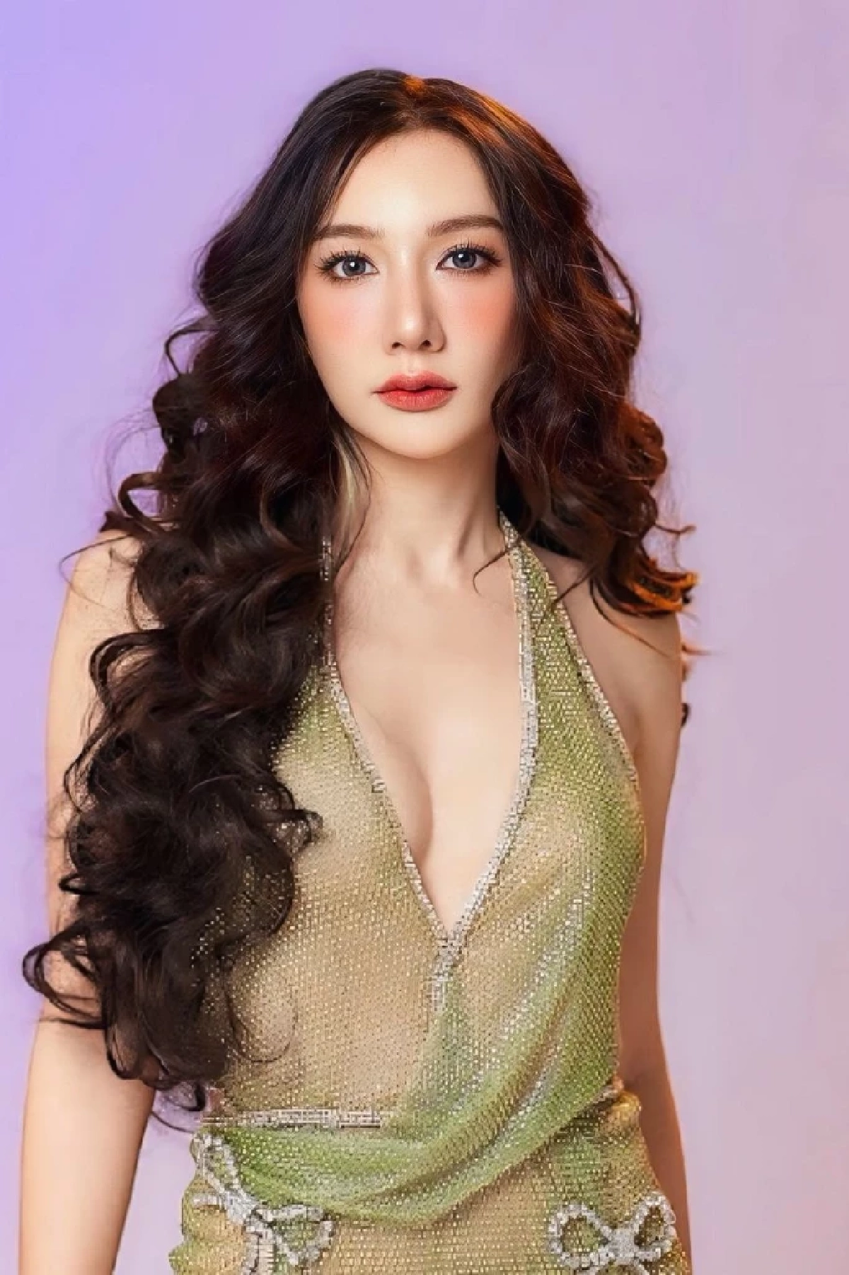 "เบนซ์ พริกไทย" ขึ้นแท่นศิลปินฮอต! เตรียมจัดคอนเสิร์ต 25 เม.ย. นี้