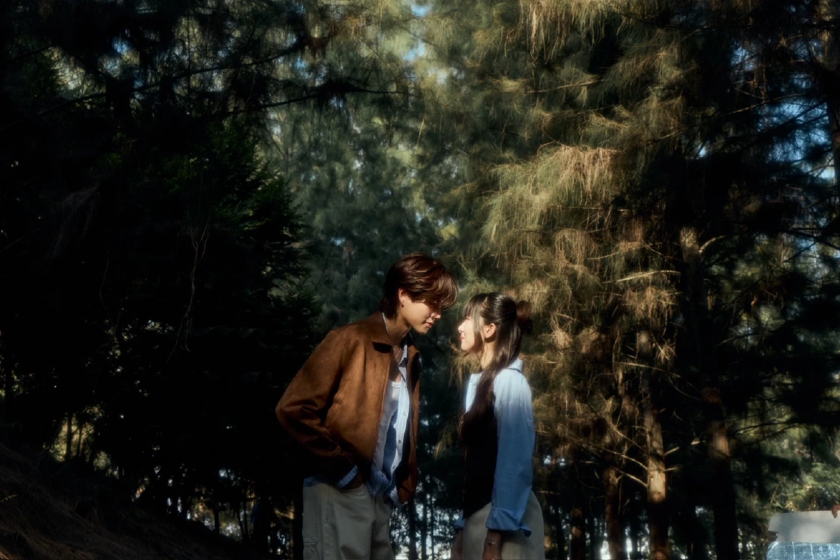 'PHUWIN' ปล่อยซิงเกิลใหม่ 'แค่นาทีเดียว (A Minute)' ดึง “เบนซ์” เสิร์ฟเคมี