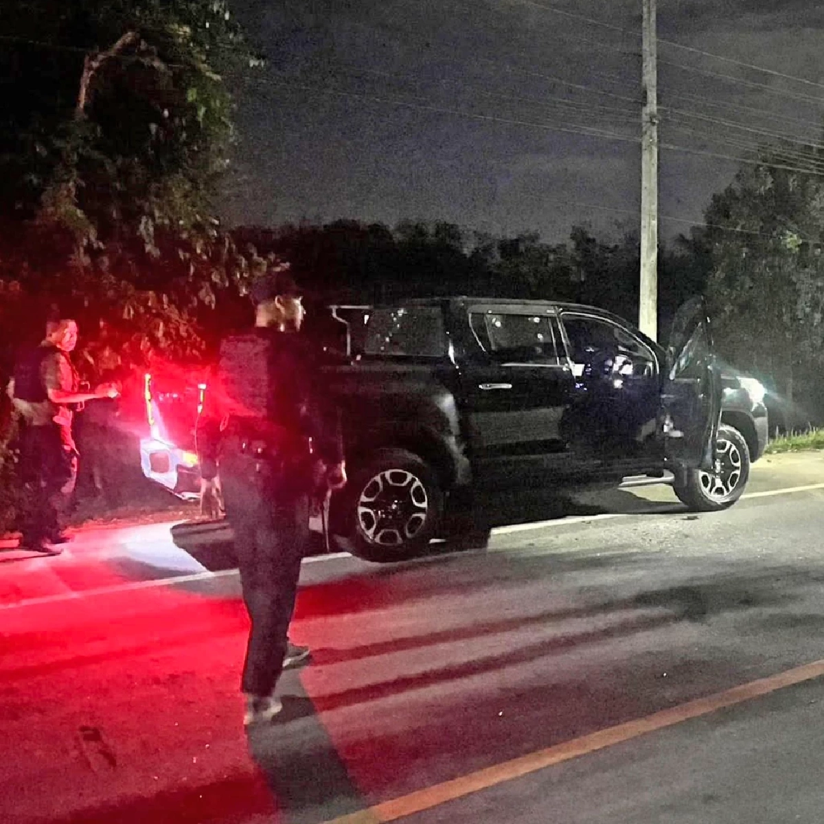 คนร้ายสังหาร"ปลัดอำเภอจะแนะ" กลางดึกพร้อมสาวนั่งรถมาด้วยเสียชีวิตทั้ง 2 ราย