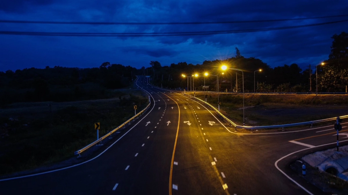 ดีเดย์ 1 พ.ค. กรมทางหลวงชนบท เตรียมปรับลดไฟถนน พื้นที่ความเสี่ยงต่ำ