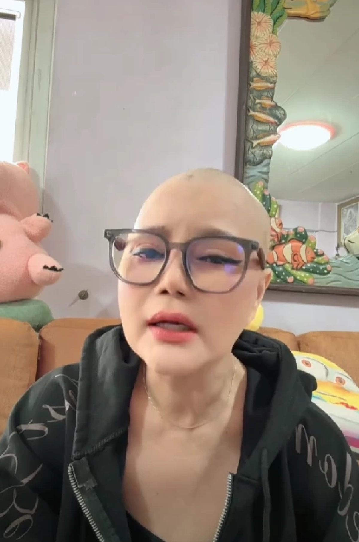 'ไก่ จันทร์จวง' ฟาดหน้าสั่น! พวกขี้แซะดราม่า 'โกนหัว' ตอกกลับไม่ใช่โรคเวรโรคกรรม