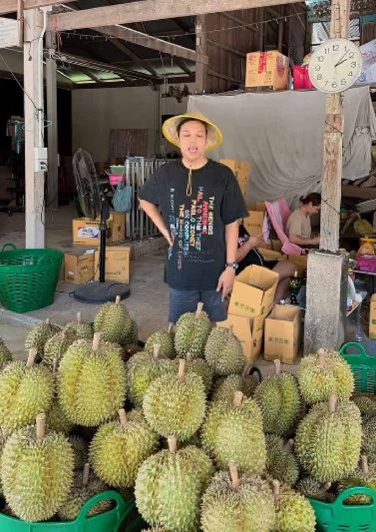 ไปร้านอื่นเลยค่ะ! "แพรรี่ ไพรวัลย์" ฟาดแรง! ทุเรียน 100 บาท