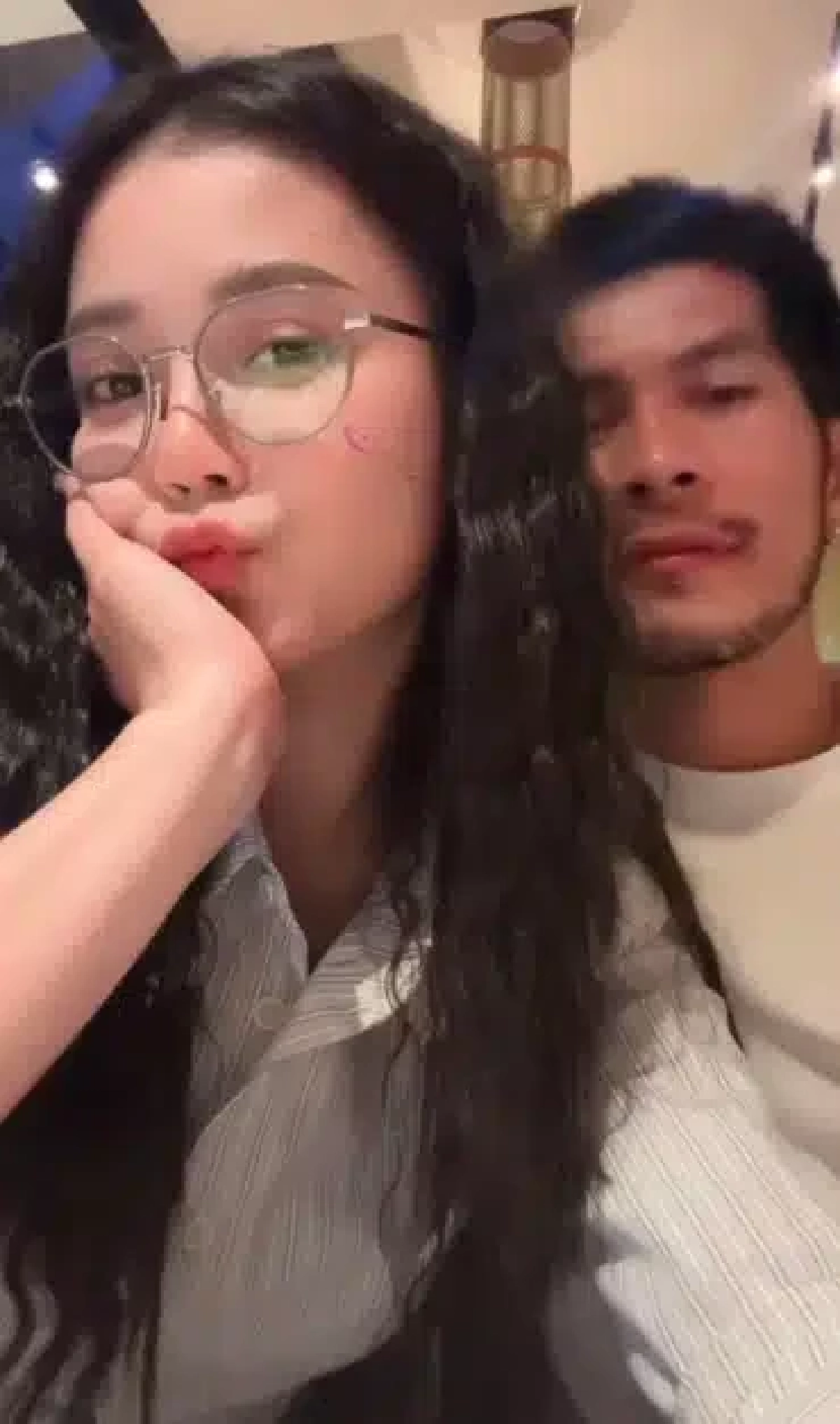 อุ๊ยยังไง! "กัปตันช้าง" โพสต์คลิปแนบชิด "ลำไย" แปะหัวใจขาวว่อนโซเชียล
