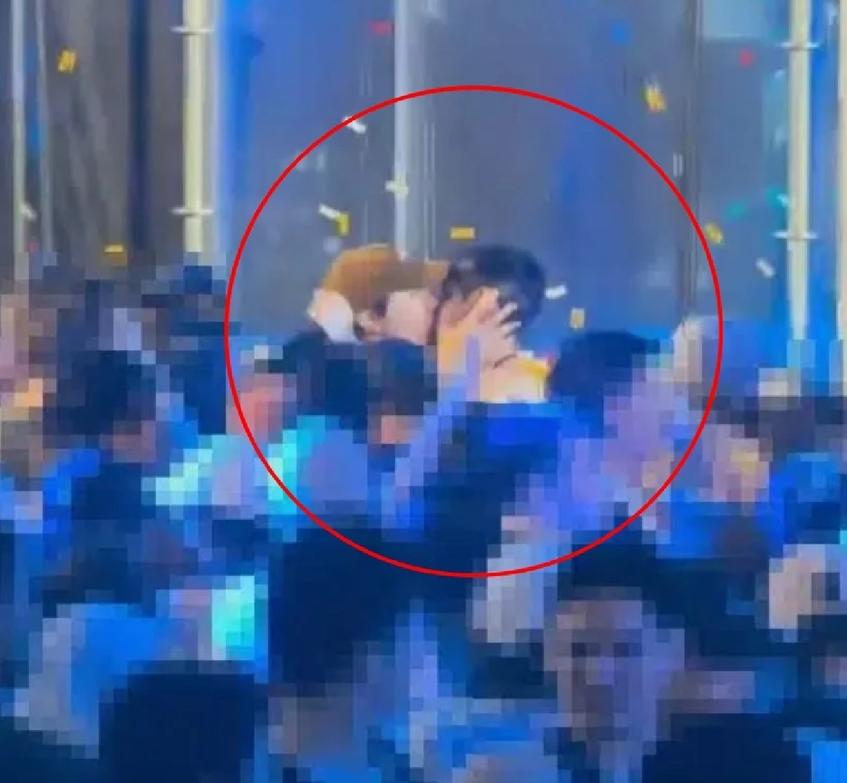 'ฟิล์ม - อินทนนท์' เคลียร์ชัดสัมพันธ์ จูบจริงไม่มีกั๊ก ช็อตจูบสนั่นโซเชียล!