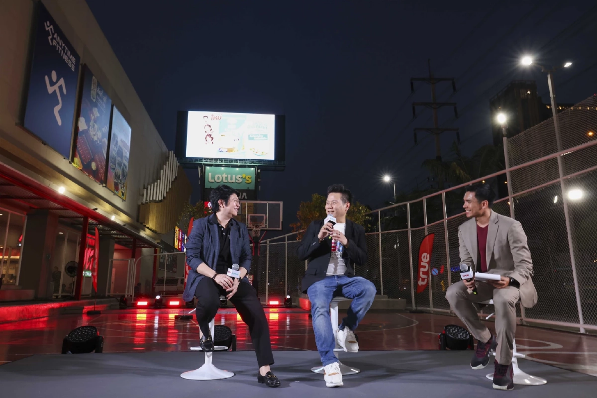 ทรู x โลตัส พลิก “ลานหน้าศูนย์การค้า” สู่ “ลานประลองฝัน”