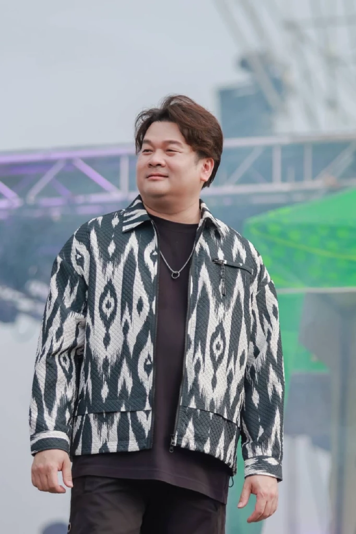 ฮือฮาหนัก! "วิน เวคิน" สลัดคราบนักร้อง ไปเป็นหนุ่มบาร์โฮส