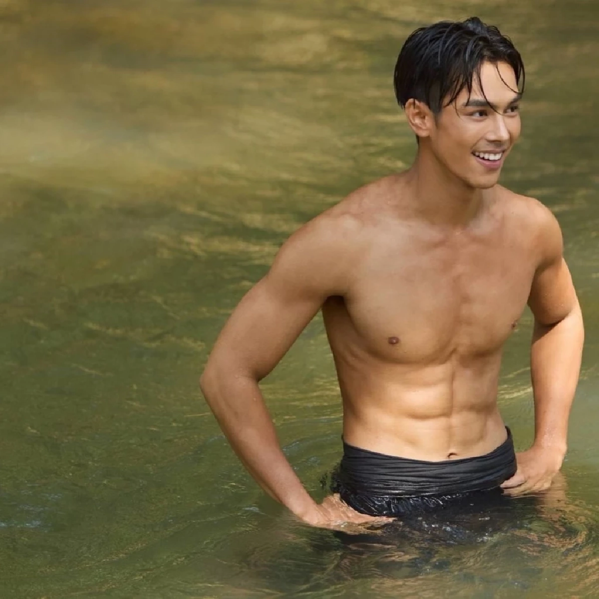 ประวัติ "ตรี ภรภัทร" หรือ "พระนเรศ" จาก "หงสาวดี" หล่อหน้าคม กล้ามแน่นเวอร์