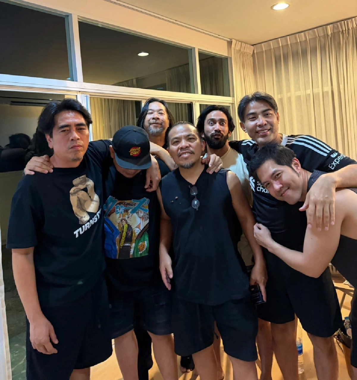 "แด๊กซ์" มีปัญหาอะไรกับ "วงบิ๊กแอส" สาเหตุแยกวง สรุปดราม่า ย้อนอดีต 15 ปี