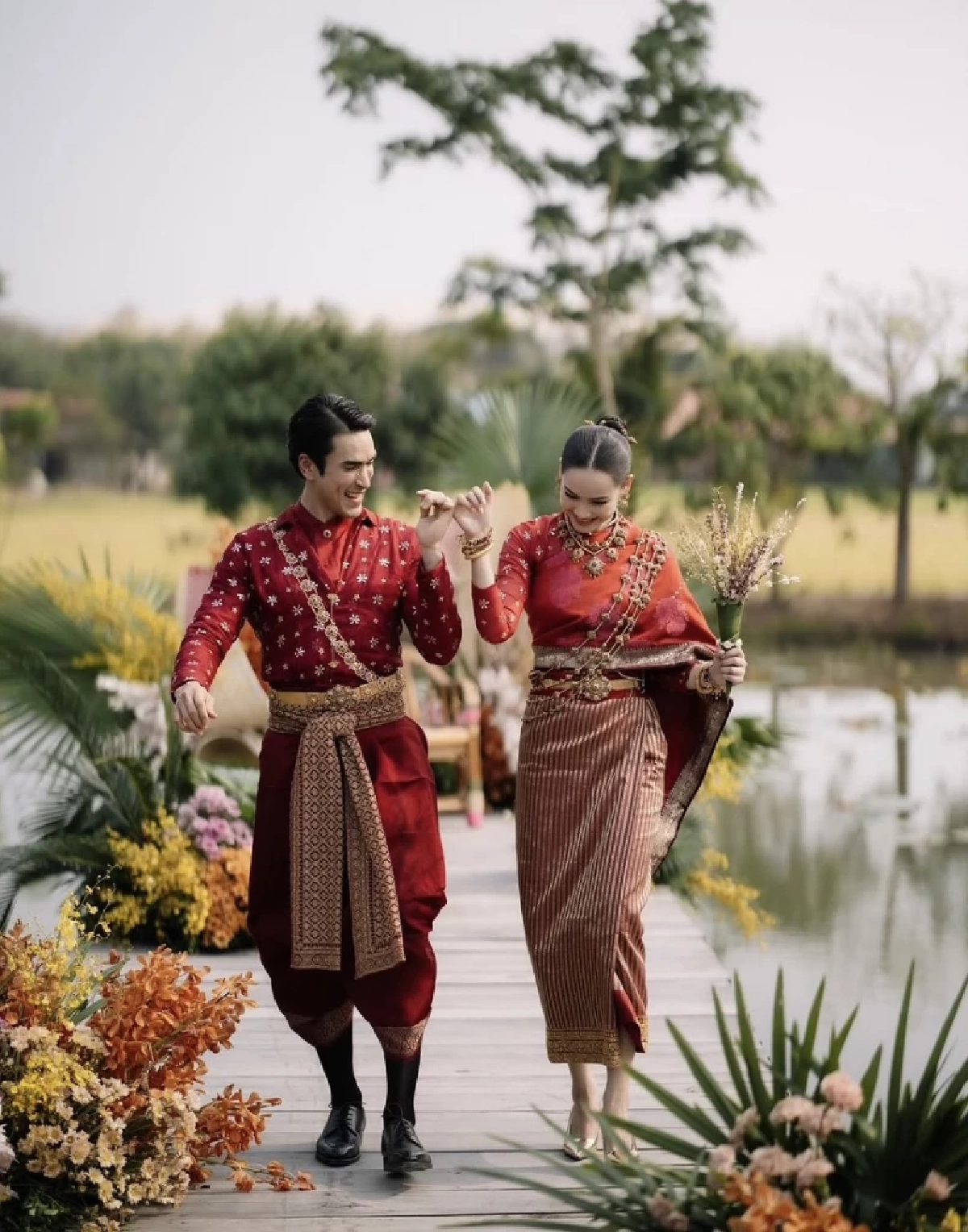 จะบ้า! ชาวเน็ตเขมรโวย พิธีแต่งงาน “ณเดชน์-ญาญ่า” ลอกเลียนแบบกัมพูชา