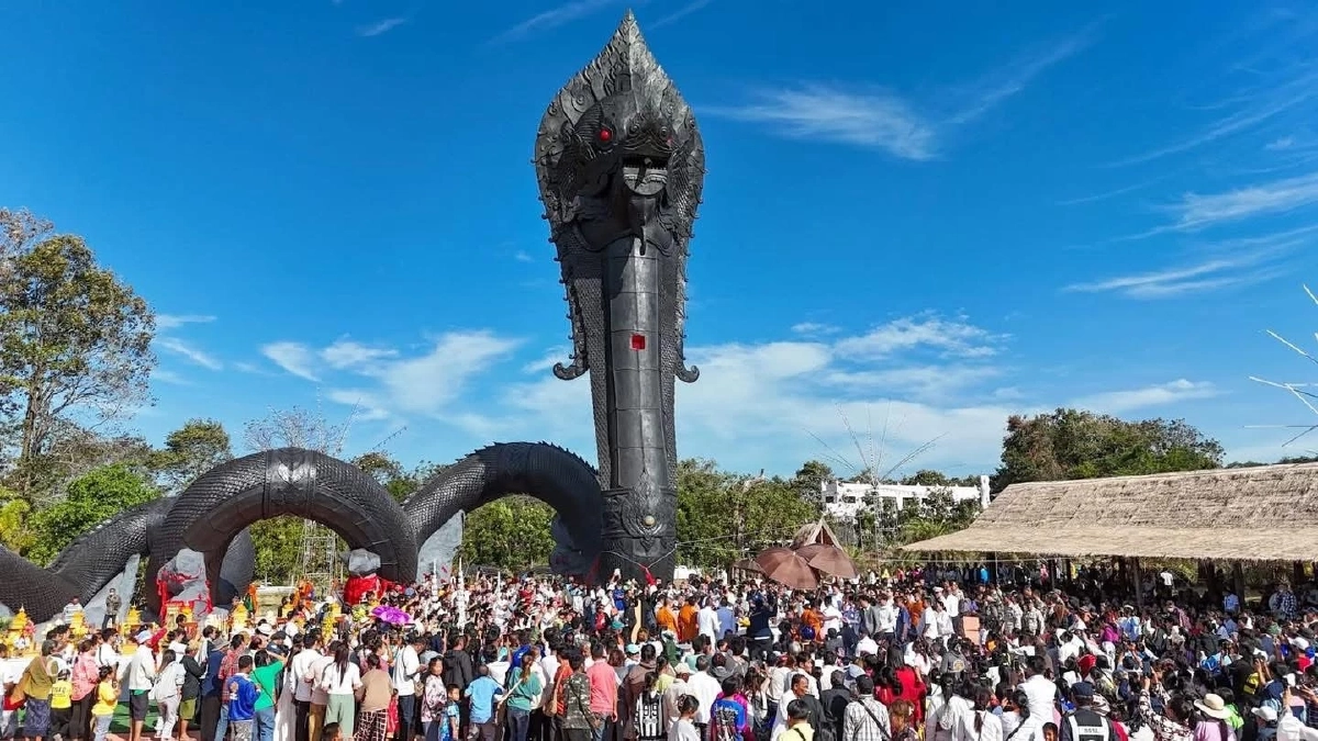 แตกตื่นเลขเด็ด 16/4/69 'องค์พญานิลกาฬนาคราช' โผล่ครบทุกมิติ