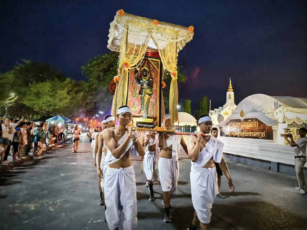 ศรัทธาล้นเมือง! 'แห่นางดาน เมืองนครศรีฯ' มหาสงกรานต์ หนึ่งเดียวในไทย