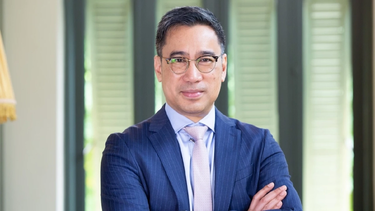 เปิดประวัติรู้จัก "เศรษฐพุฒิ สุทธิวาทนฤพุฒิ" จากผู้ว่าการแบงก์ชาติ สู่องคมนตรี