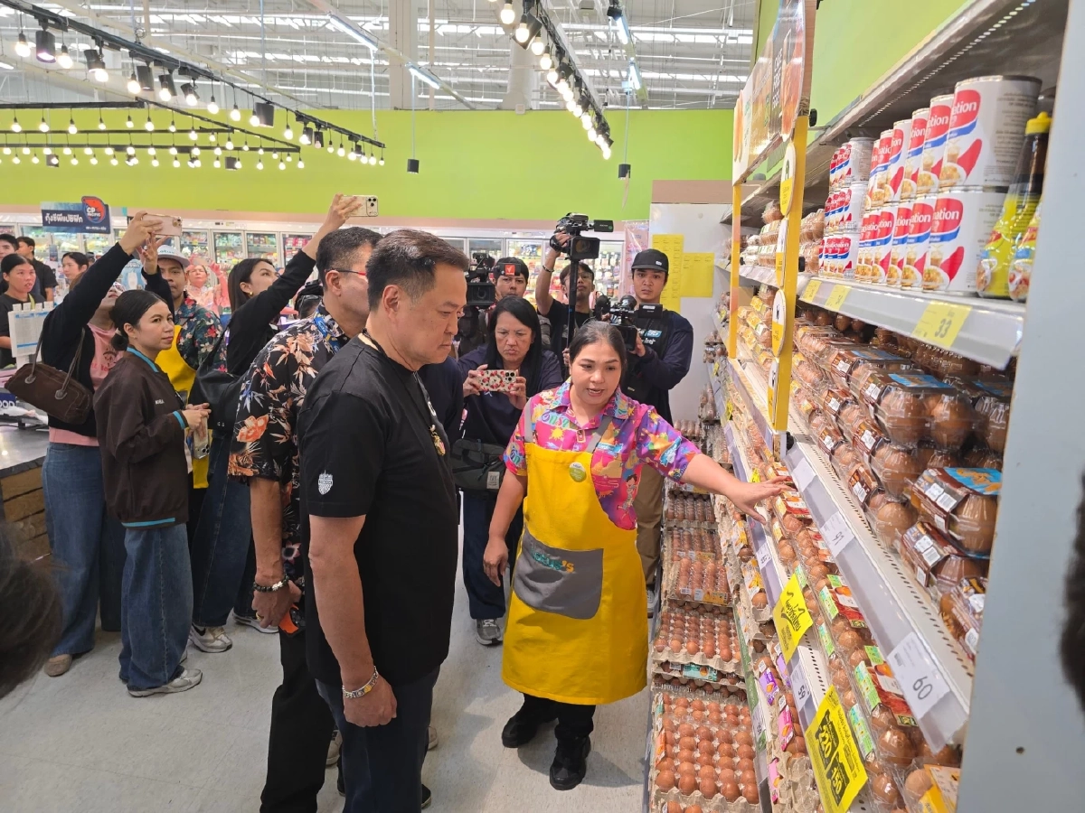 นายกฯ บุกห้าง! ส่อง "ไทยช่วยไทย" ฟังเสียง ปชช. "แก้น้ำมันแพงด้วย"