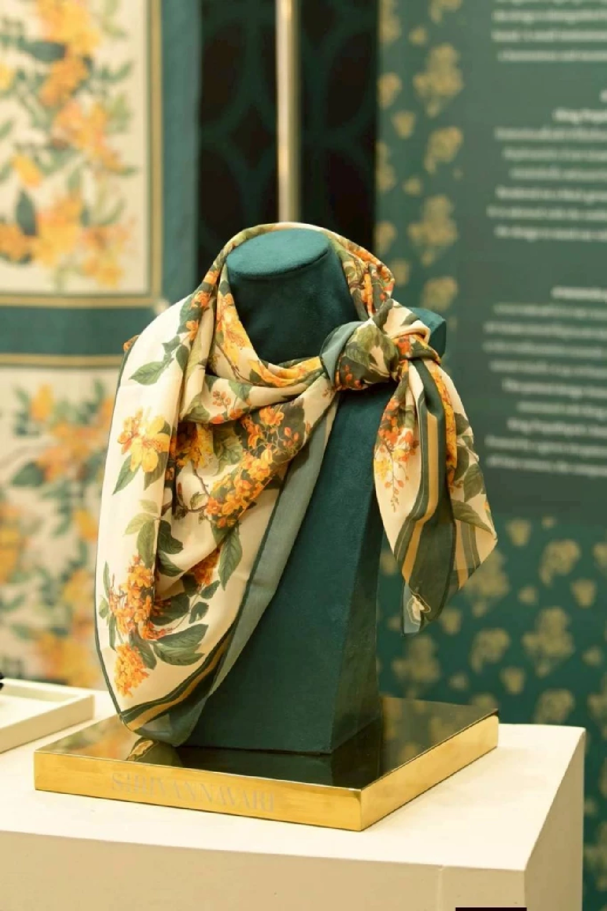 สถาบันพระปกเกล้า ร่วมกับแบรนด์ SIRIVANNAVARI จัดงาน ‘A Legacy in Bloom’