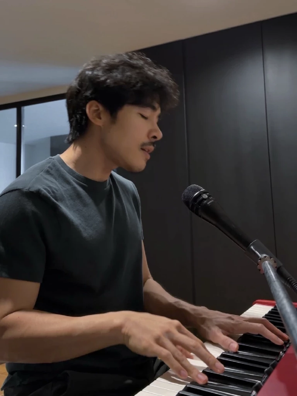 แตกตื่น! "ณัฐ ศักดาทร" เซอร์ไพรส์เปิดตัว กระแสแรงจนกลายเป็นไวรัล