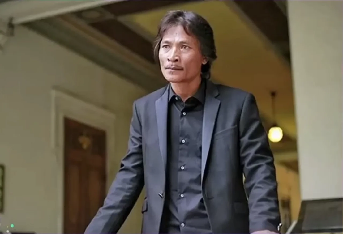 เกิดอะไรขึ้น?  "สายเชีย"  ถูกบุกทำร้ายคาสำนักงานที่ดิน "ทนายอั๋น" ของขึ้นสั่งลุย