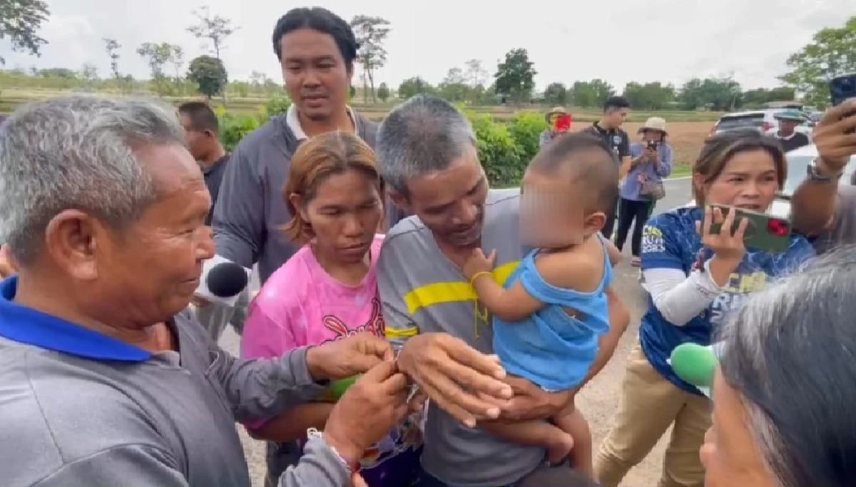 ​สู่อ้อมกอด "ลุงโย" คืนถิ่นสุรินทร์ หลังถูกเขมรจับตัว เมีย-ลูกเข้าโผล่กอด