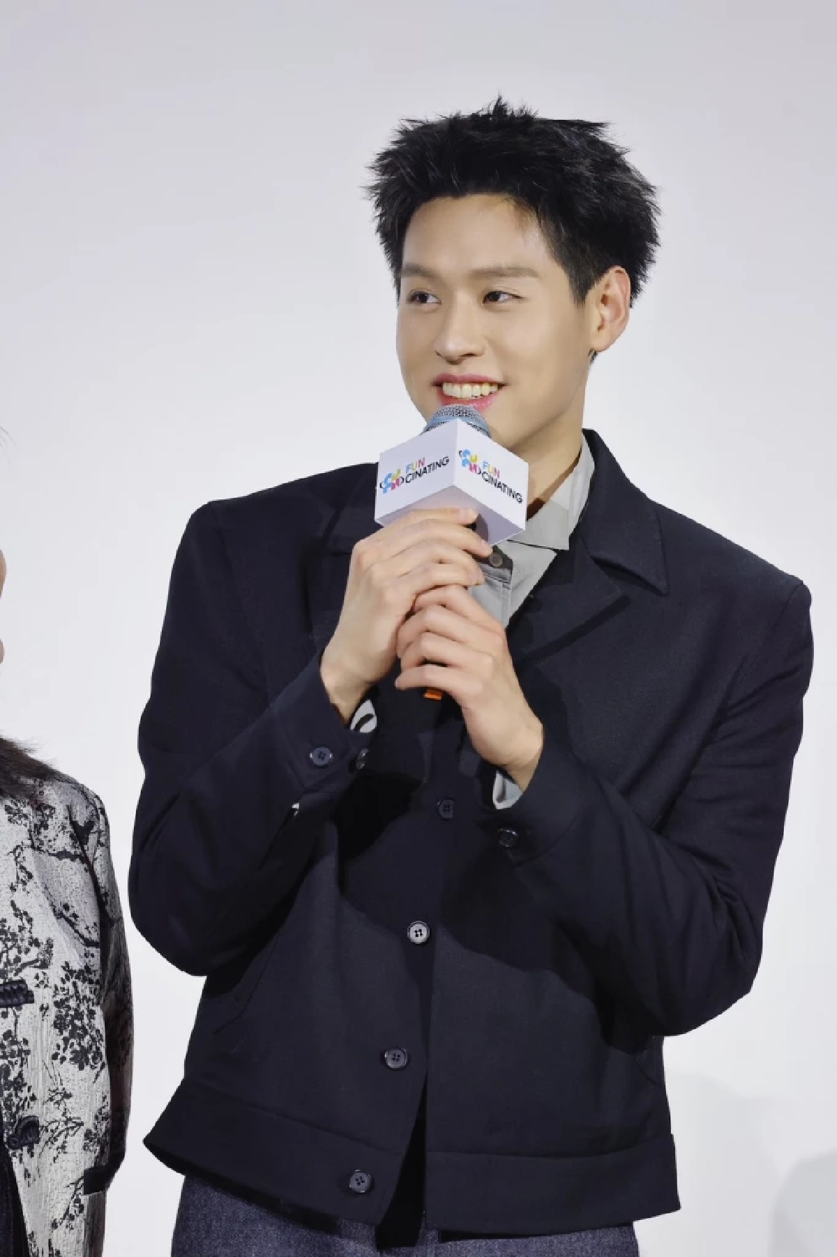 'Billkin' สร้างเซอร์ไพรส์กลางปักกิ่ง ร่วมเทศกาลหนังระดับโลก 'Beijing Film'