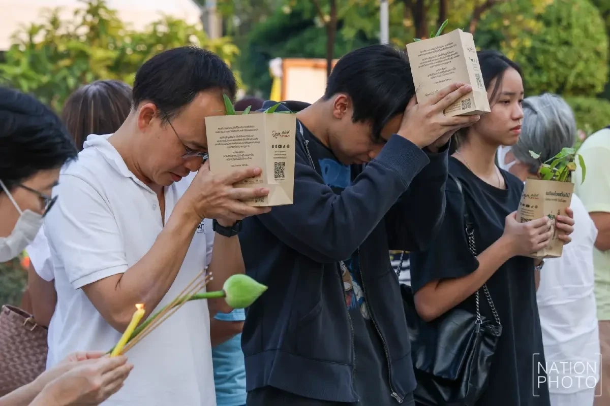 เปิดพิกัด ‘เวียนเทียนต้นไม้’ 100 วัดทั่วกรุง เช็กเลยมีวัดไหนบ้าง?