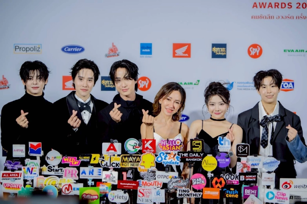 พรมแดงแทบไหม้ “ดี้ ปัทมา” นำทัพ “แฟ้มรักต้องห้าม” บุกคมชัดลึกอวอร์ด 22