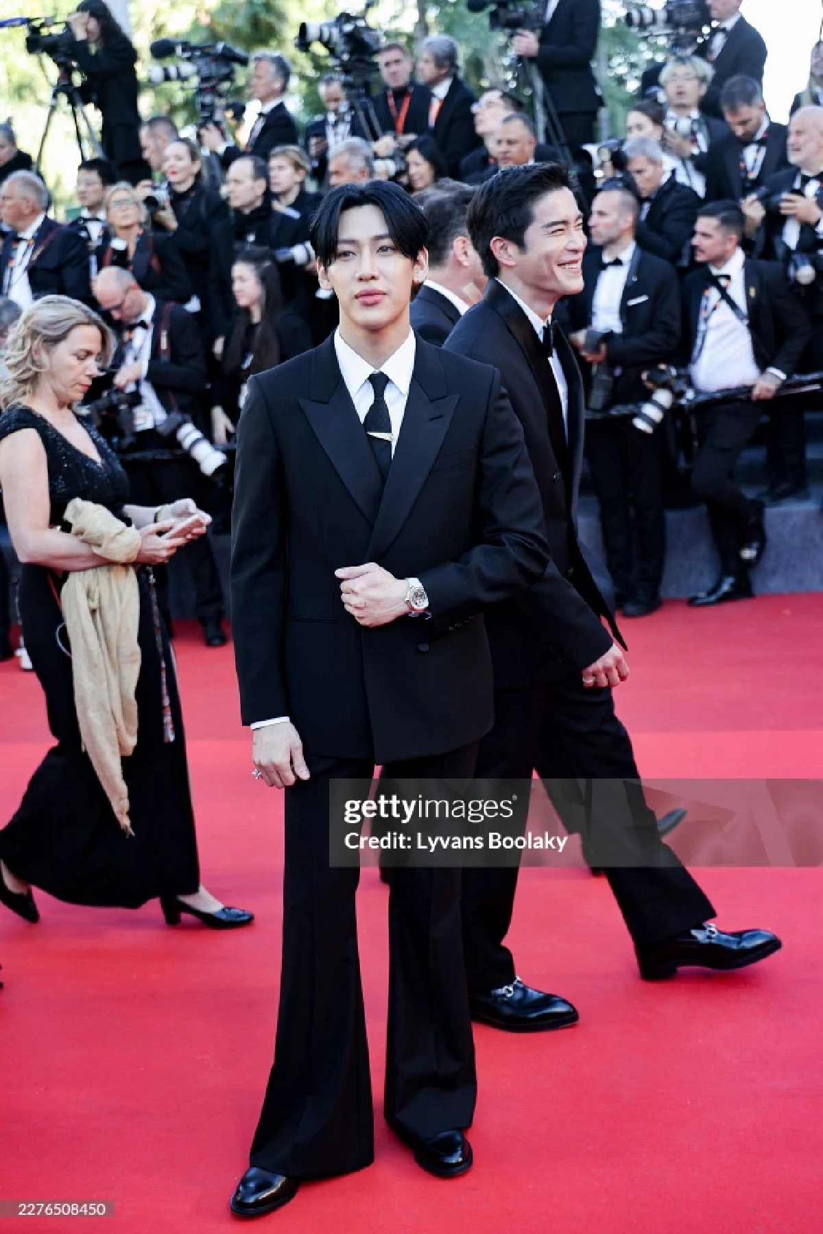 ควันหลงคานส์ 2026 “อาเล็ก ธีรเดช” หล่อสะกดพรมแดง แท็กทีม “แบมแบม”