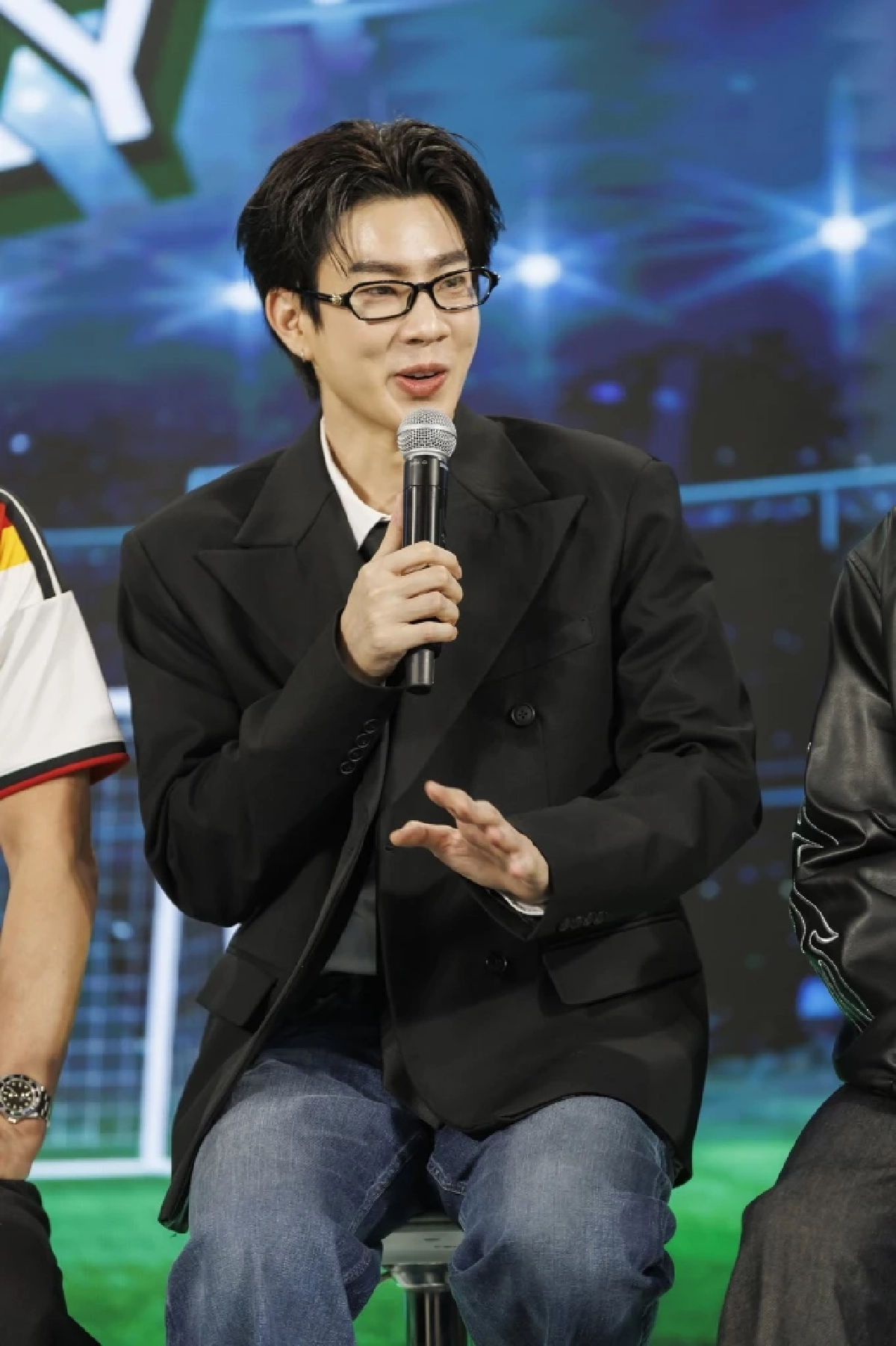 "ออฟ จุมพล" เผยเบื้องหลังทริปแซ่บ "ออฟกัน" อวยยศรุ่นน้องคอนเสิร์ต LOL