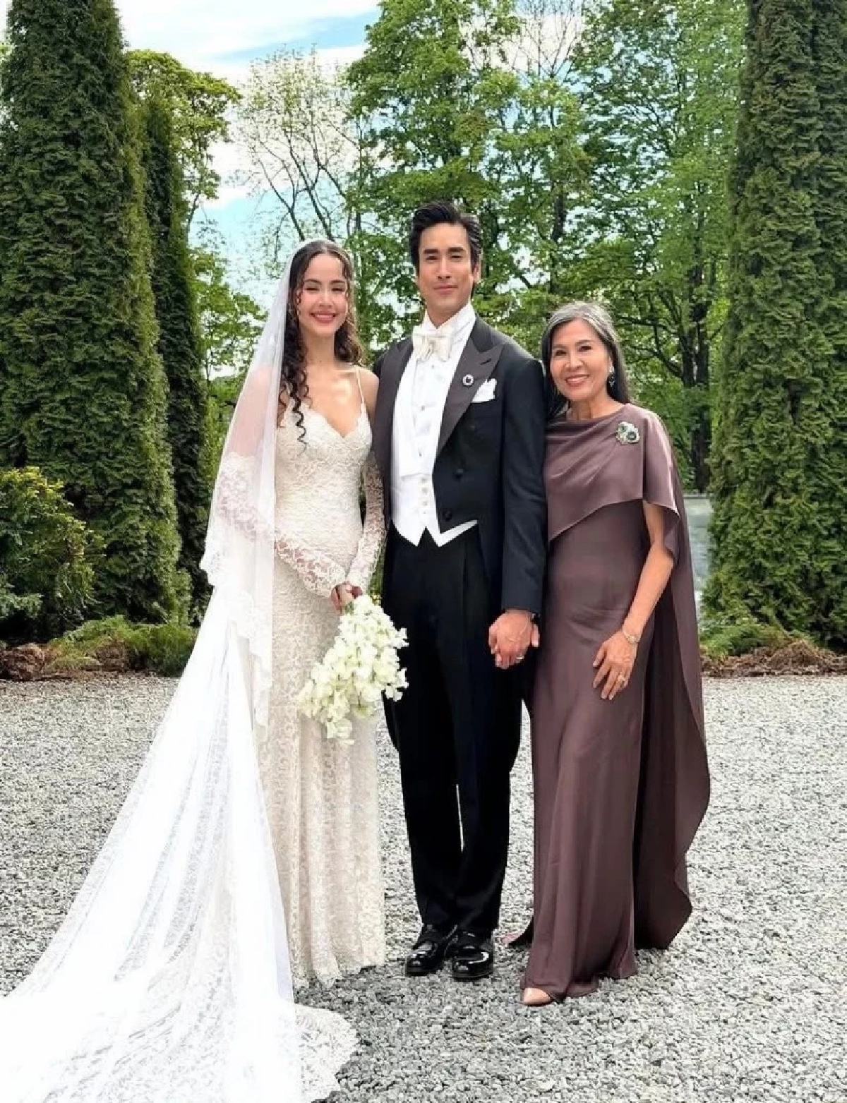 สวยหล่อทั้งคู่! งานแต่ง "ณเดชน์ - ญาญ่า" ที่นอร์เวย์ เต้นเปิดตัวน่ารักมากๆ