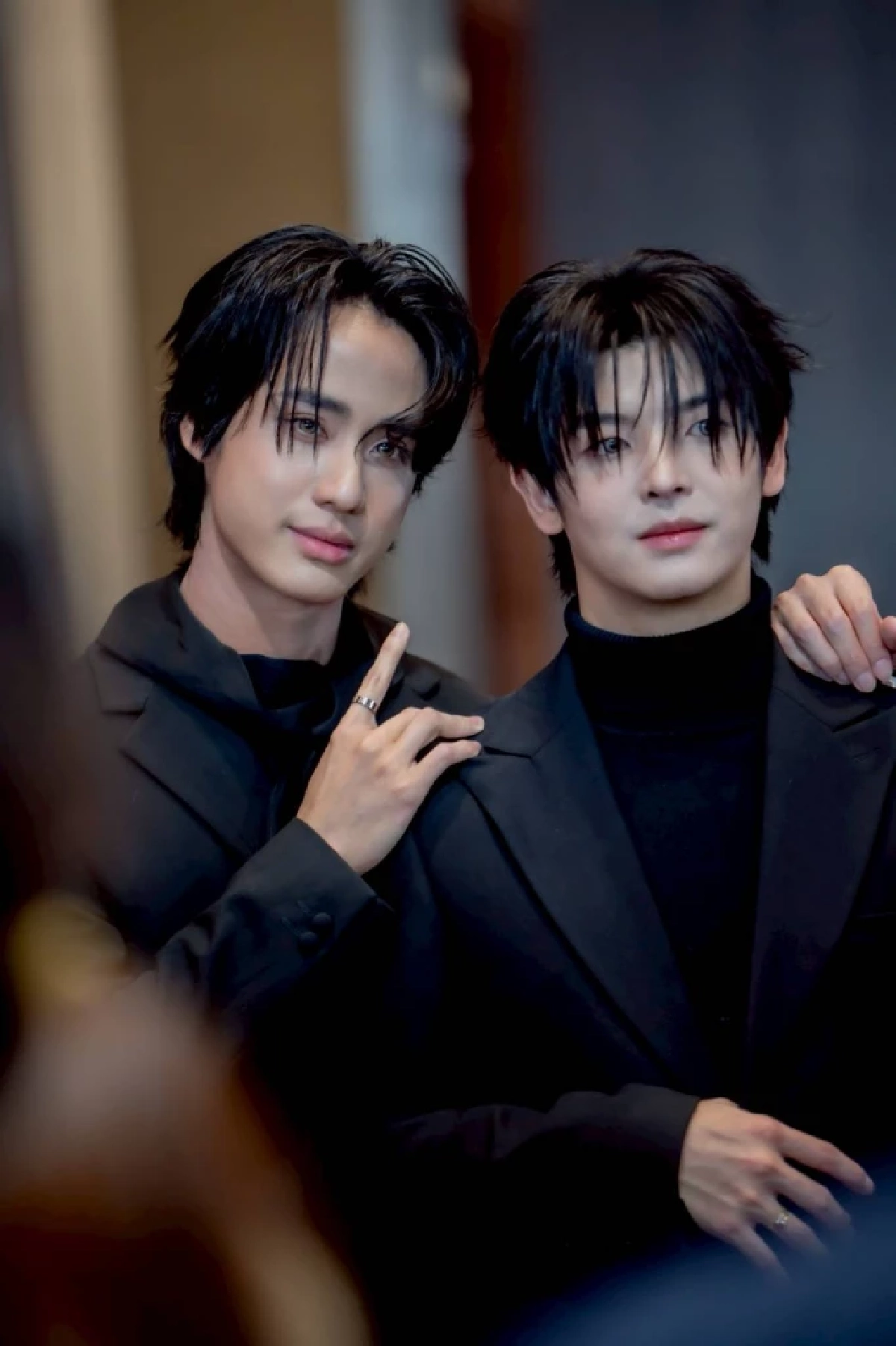 พรมแดงแทบไหม้ “ดี้ ปัทมา” นำทัพ “แฟ้มรักต้องห้าม” บุกคมชัดลึกอวอร์ด 22