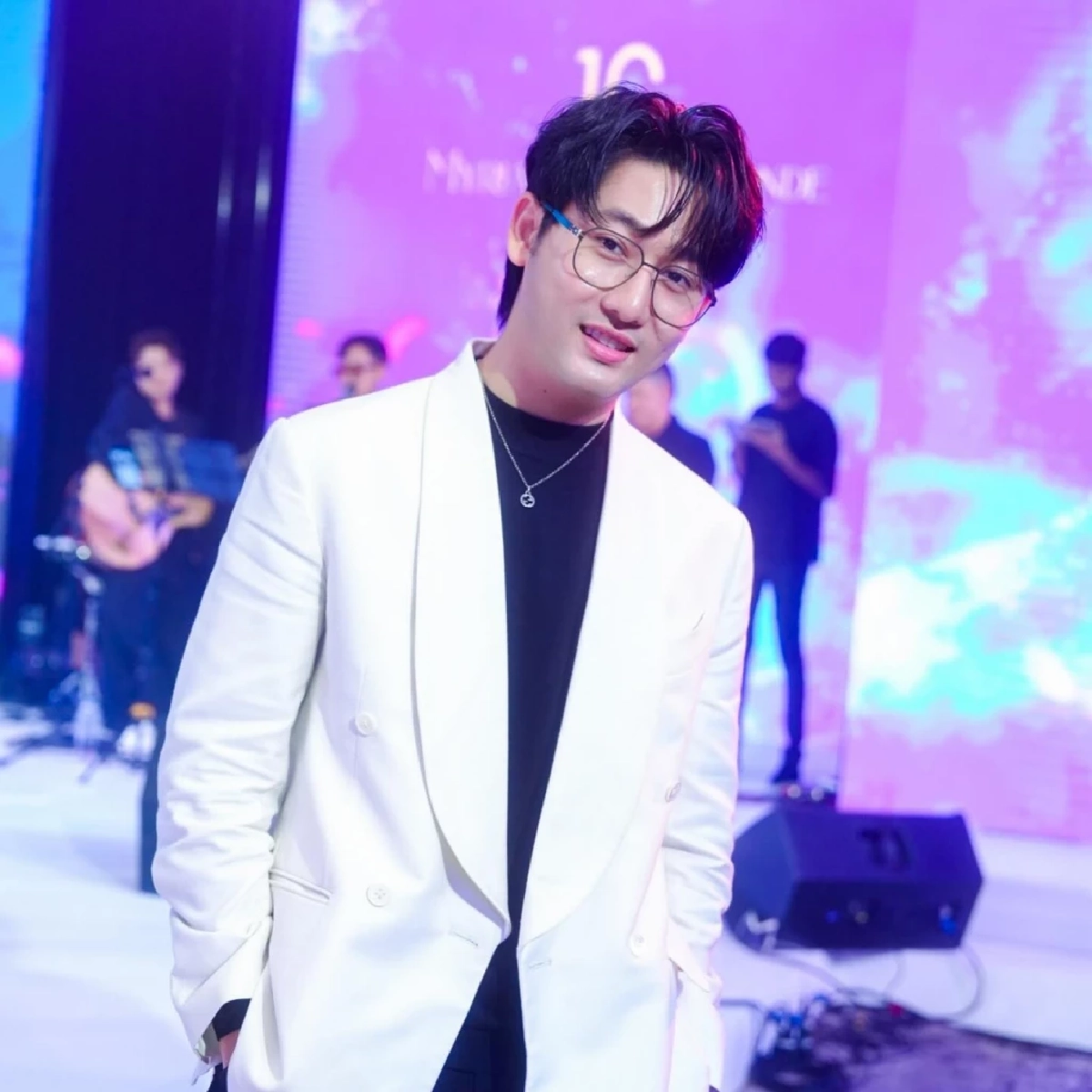 ประวัติ pondonnews "ปอนด์ ภัควัฒน์" อินฟลูเอนเซอร์ เส้นทางชีวิต ที่แย่ที่สุด