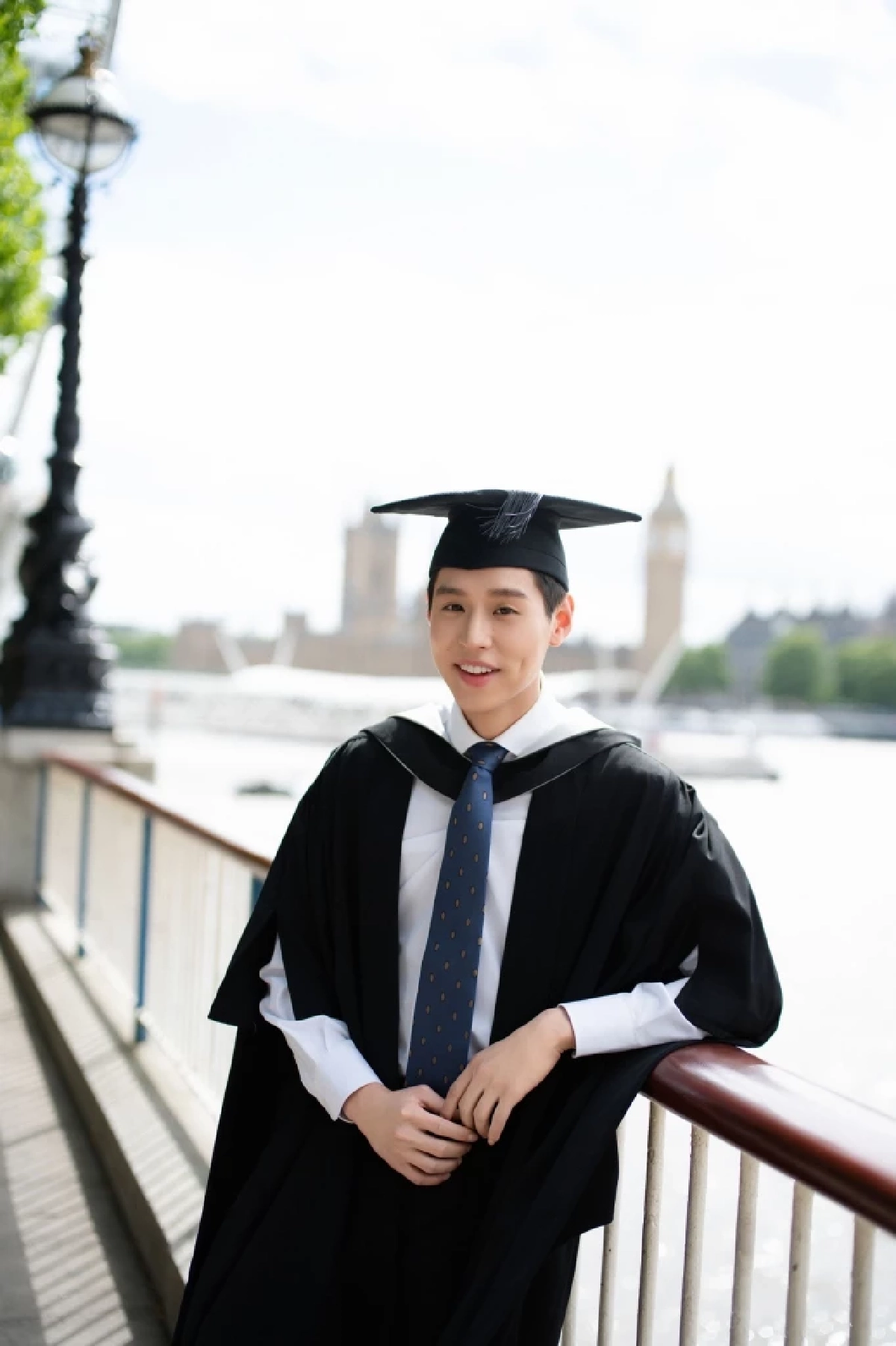 "บิวกิ้น" คว้าปริญญาโท University College London (UCL) ณ กรุงลอนดอน